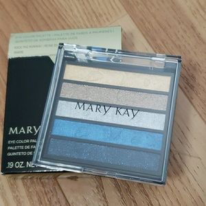Rock the Runway Eyecolor Palette
